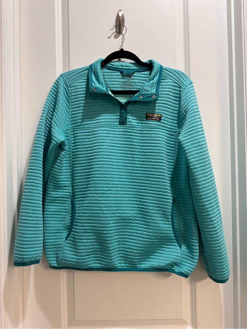 Ll Bean Green Buttons Quilted Jacket Large Pockets Armpit To Armpit23” Length26”
